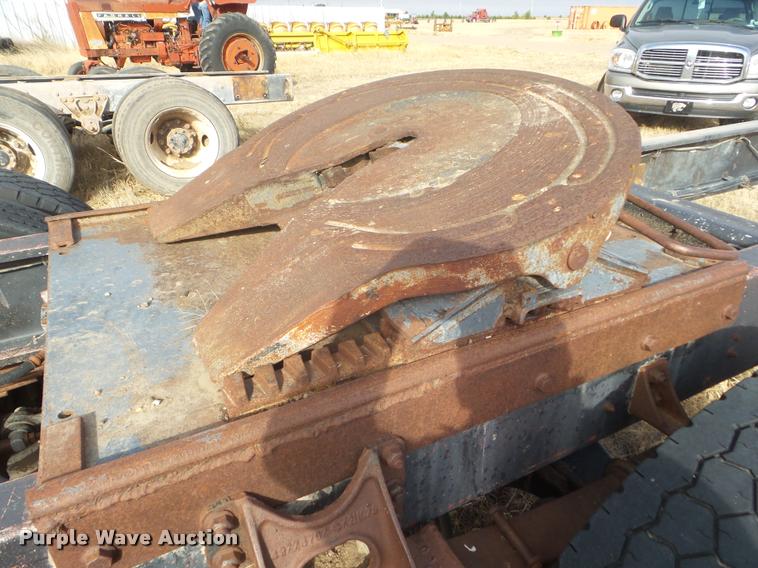 image for item AP9612 International truck rear end