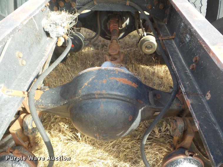 image for item AP9612 International truck rear end