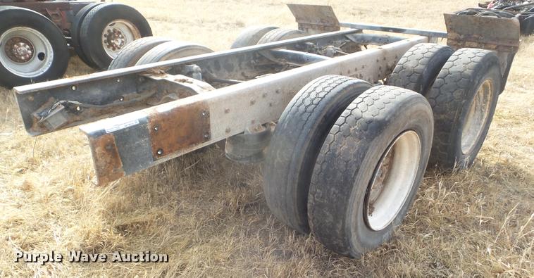 image for item AP9613 Mack truck rear end