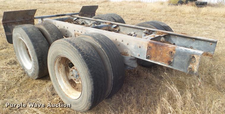 image for item AP9613 Mack truck rear end