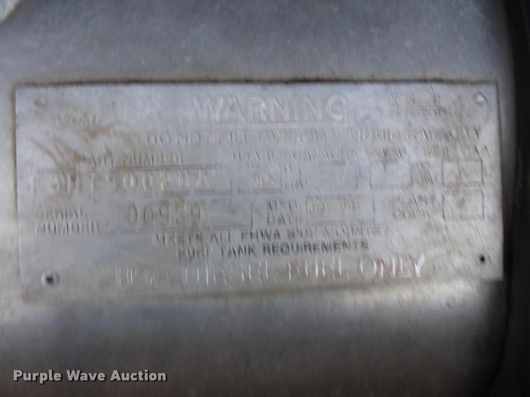 image for item BS9760 1994 Ford LTLS9000 semi truck