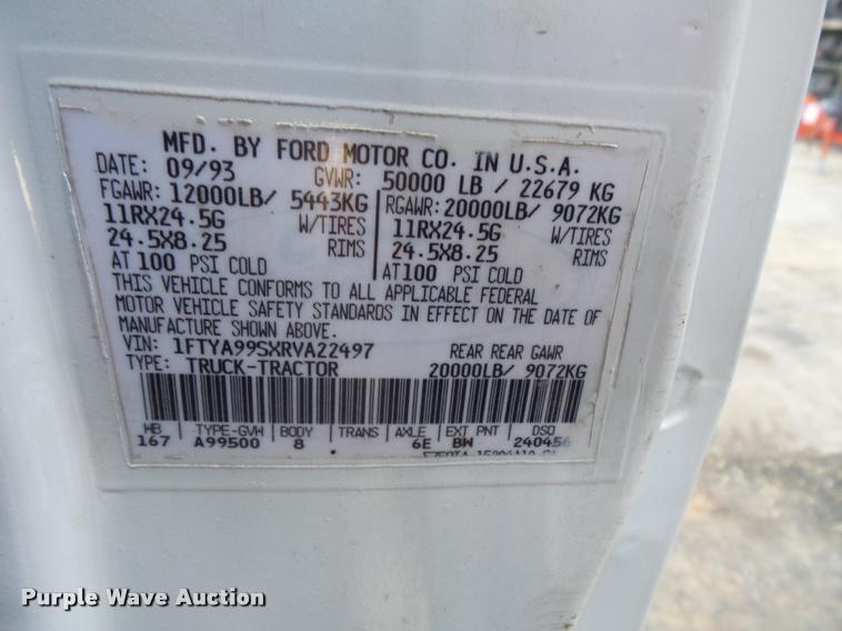 image for item BS9760 1994 Ford LTLS9000 semi truck