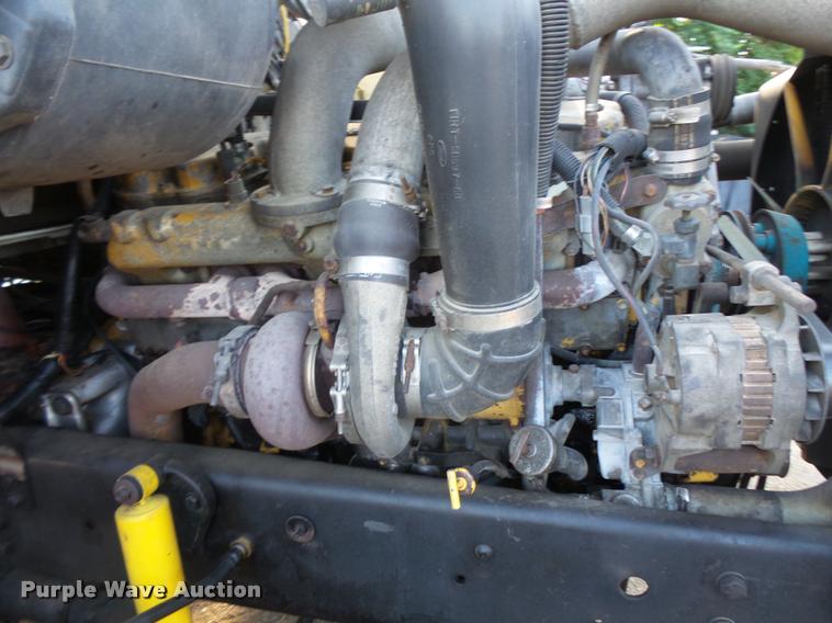 image for item BS9760 1994 Ford LTLS9000 semi truck