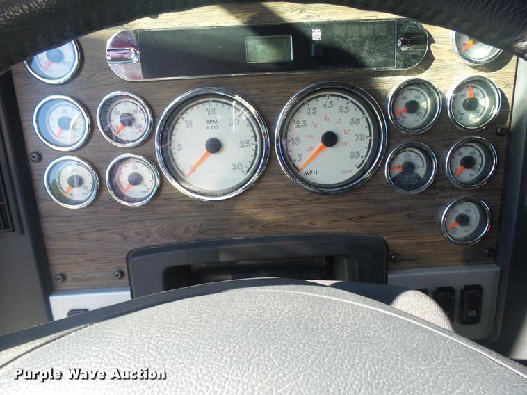 image for item BU9791 2011 Freightliner Coronado 132 semi truck