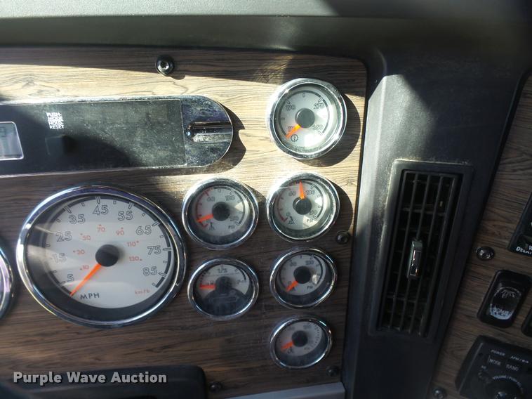 image for item BU9791 2011 Freightliner Coronado 132 semi truck