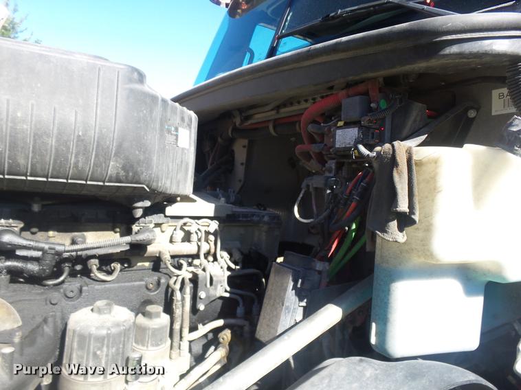 image for item BU9791 2011 Freightliner Coronado 132 semi truck