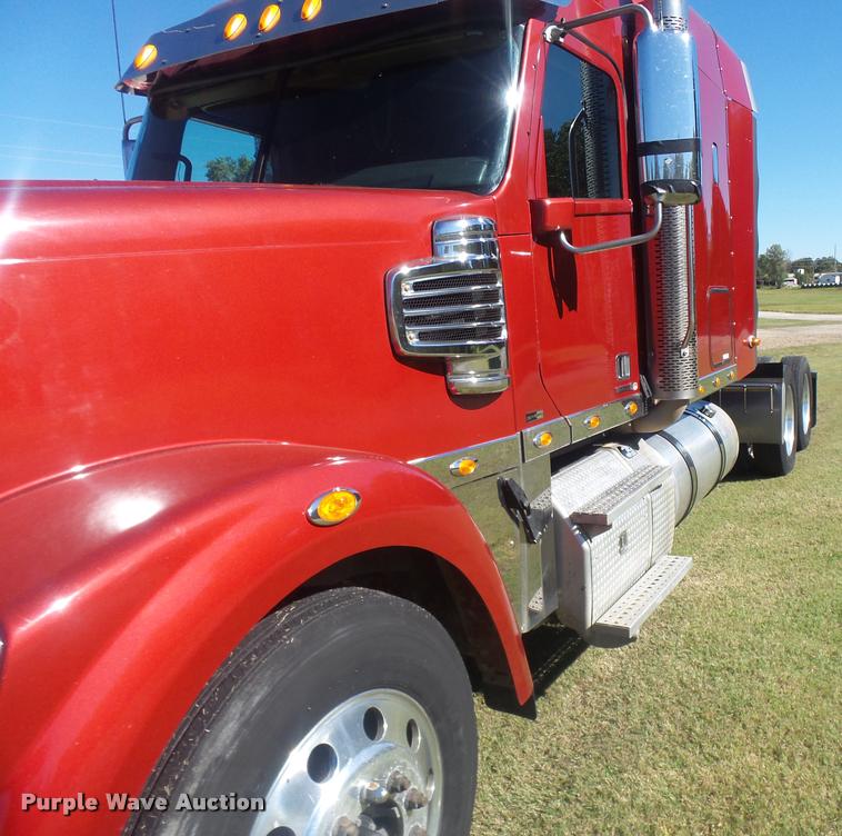 image for item BU9791 2011 Freightliner Coronado 132 semi truck