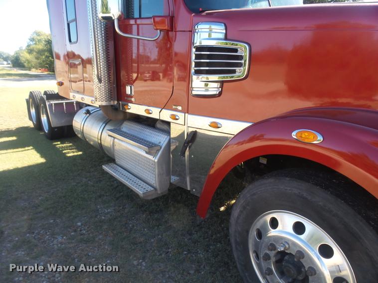 image for item BU9791 2011 Freightliner Coronado 132 semi truck