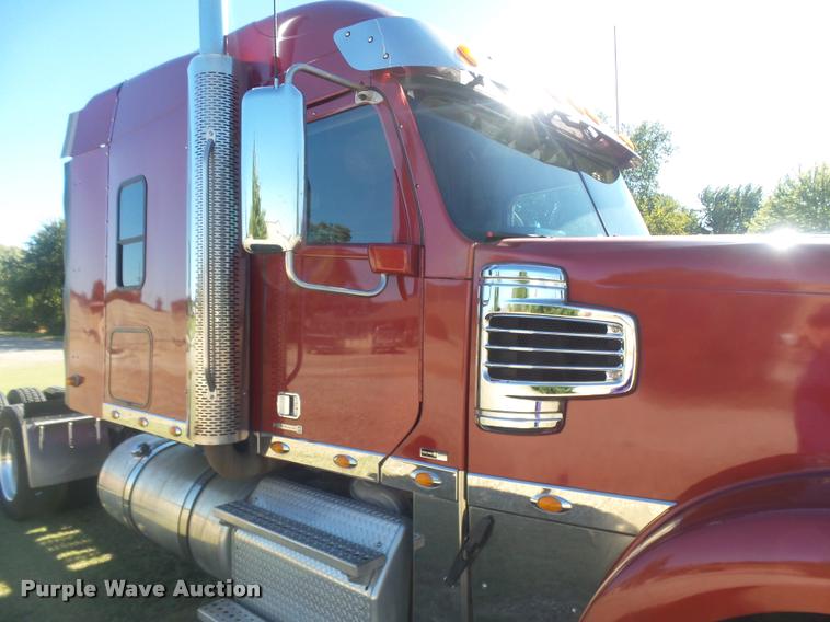 image for item BU9791 2011 Freightliner Coronado 132 semi truck