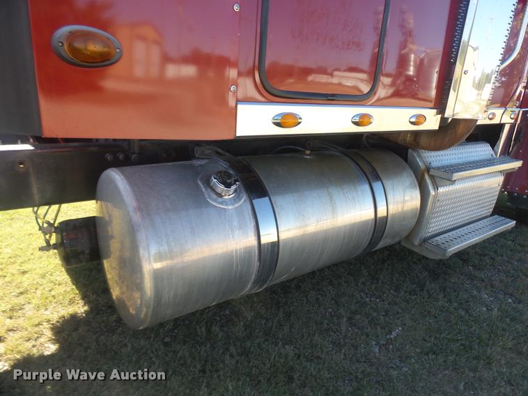 image for item BU9791 2011 Freightliner Coronado 132 semi truck