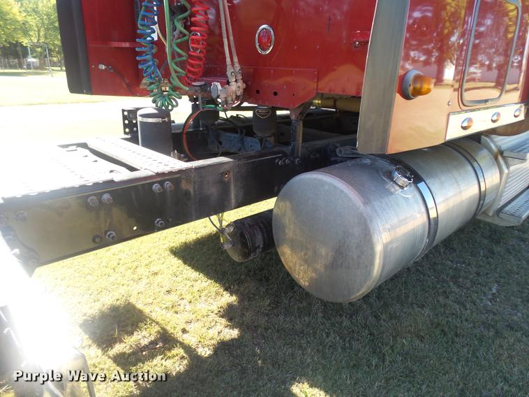 image for item BU9791 2011 Freightliner Coronado 132 semi truck