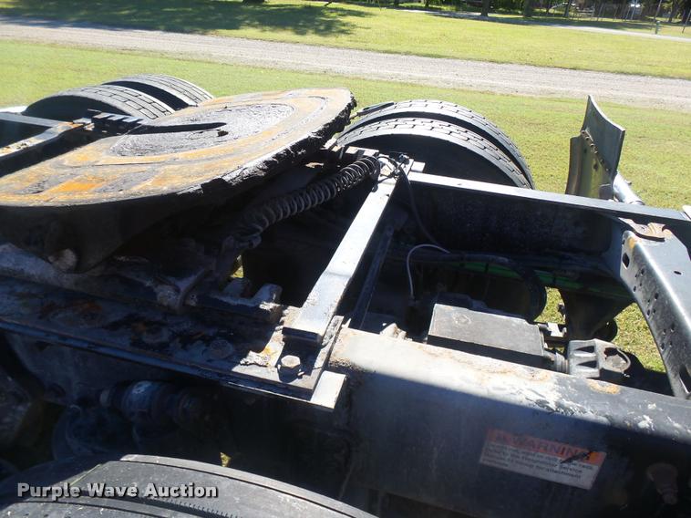 image for item BU9791 2011 Freightliner Coronado 132 semi truck