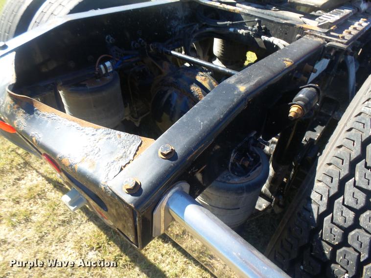 image for item BU9791 2011 Freightliner Coronado 132 semi truck