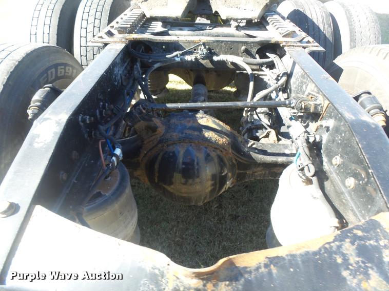 image for item BU9791 2011 Freightliner Coronado 132 semi truck