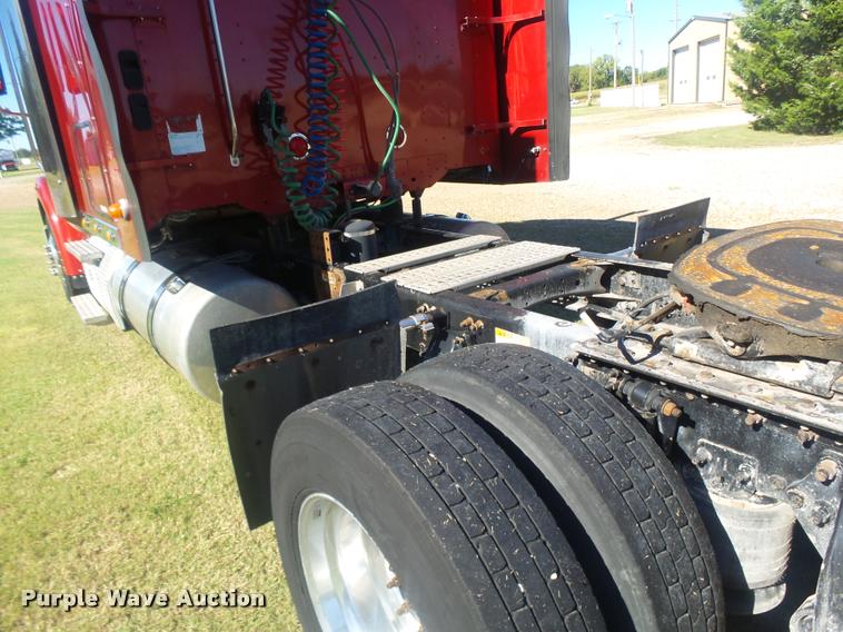 image for item BU9791 2011 Freightliner Coronado 132 semi truck