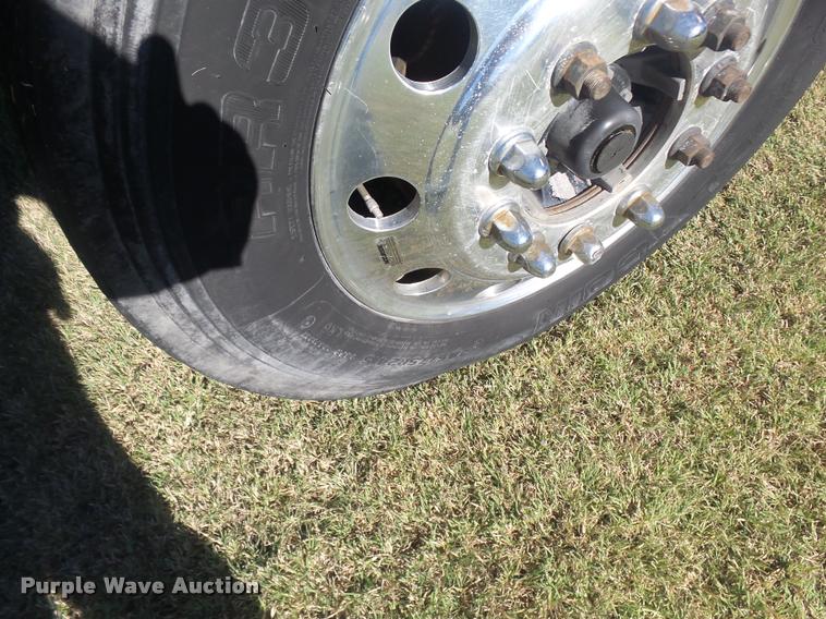 image for item BU9791 2011 Freightliner Coronado 132 semi truck