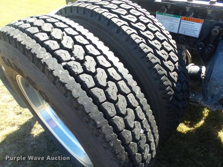 image for item BU9791 2011 Freightliner Coronado 132 semi truck