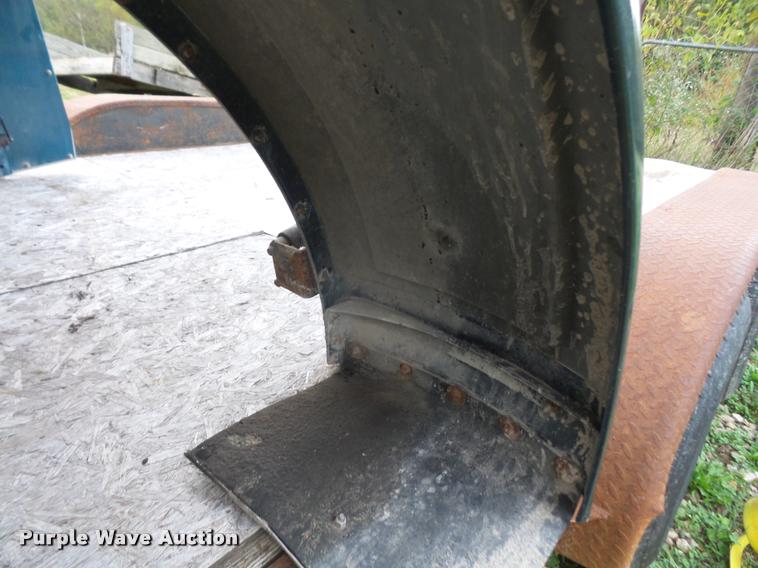 image for item BV9953 Peterbilt 379 extended hood