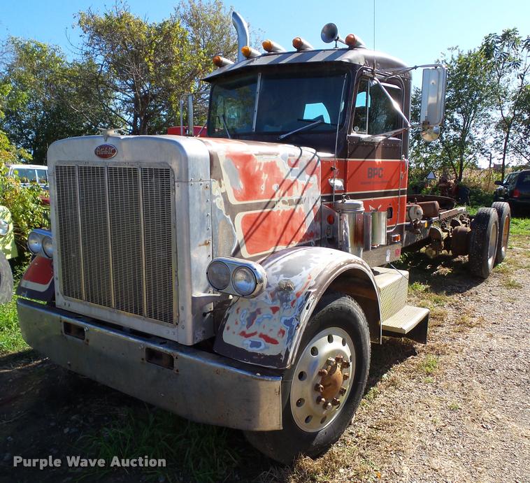 image for item BZ9864 1979 Peterbilt 359 semi truck