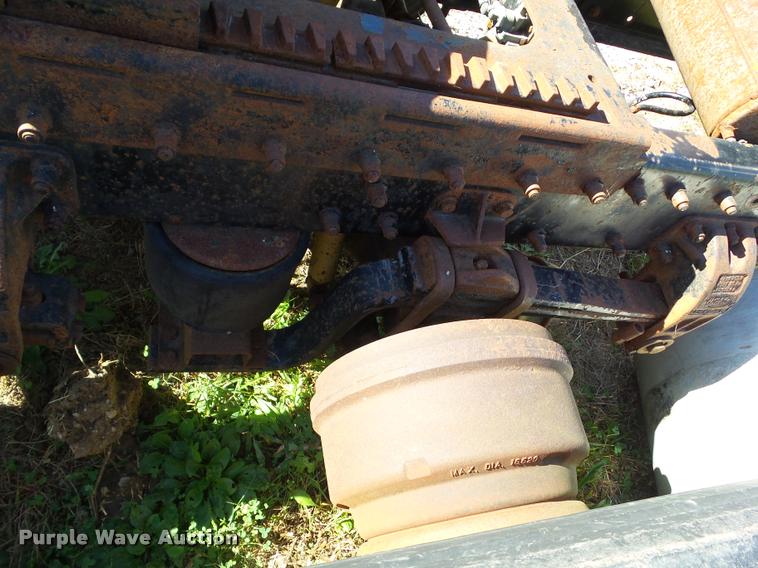 image for item BZ9864 1979 Peterbilt 359 semi truck