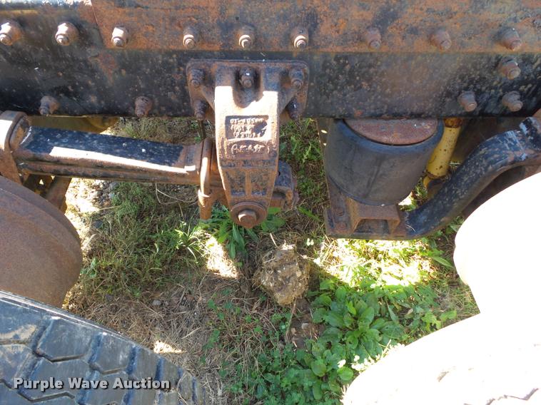 image for item BZ9864 1979 Peterbilt 359 semi truck