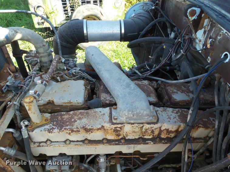 image for item BZ9864 1979 Peterbilt 359 semi truck