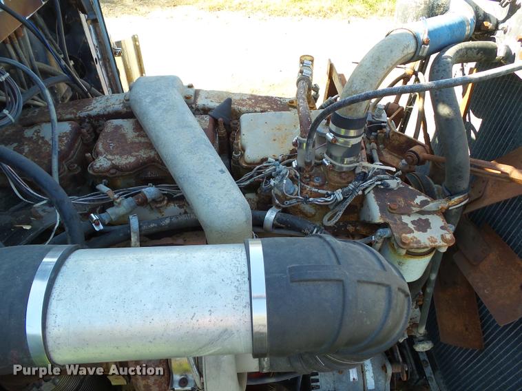 image for item BZ9864 1979 Peterbilt 359 semi truck