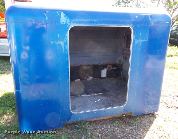 image for item BZ9864 1979 Peterbilt 359 semi truck