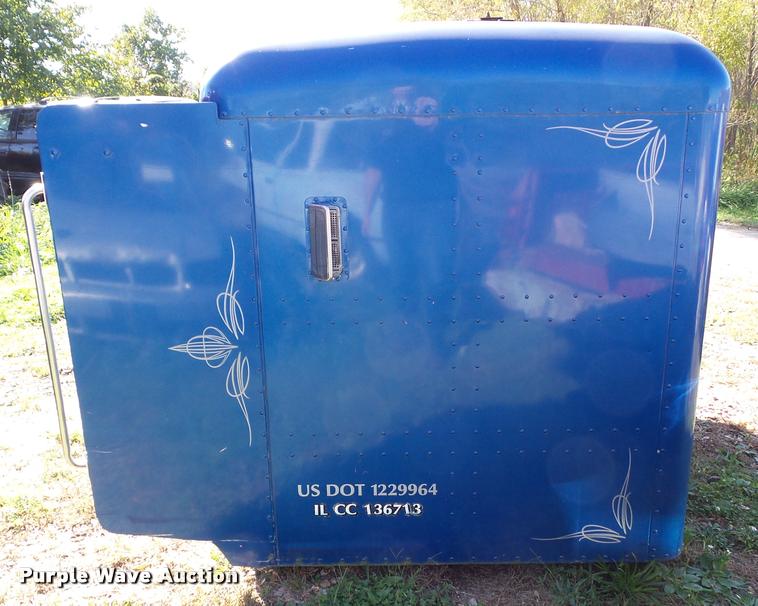 image for item BZ9864 1979 Peterbilt 359 semi truck