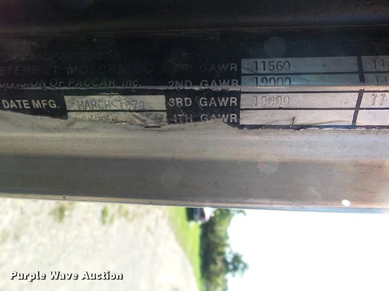 image for item BZ9864 1979 Peterbilt 359 semi truck