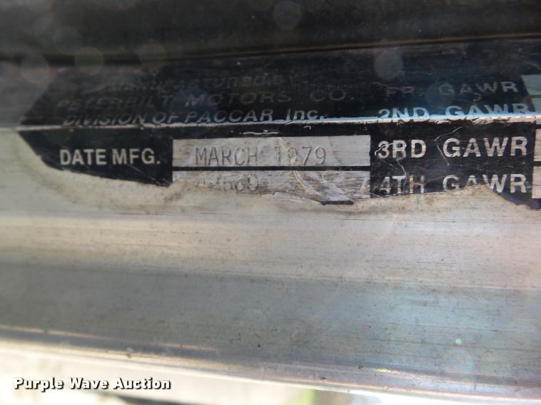 image for item BZ9864 1979 Peterbilt 359 semi truck