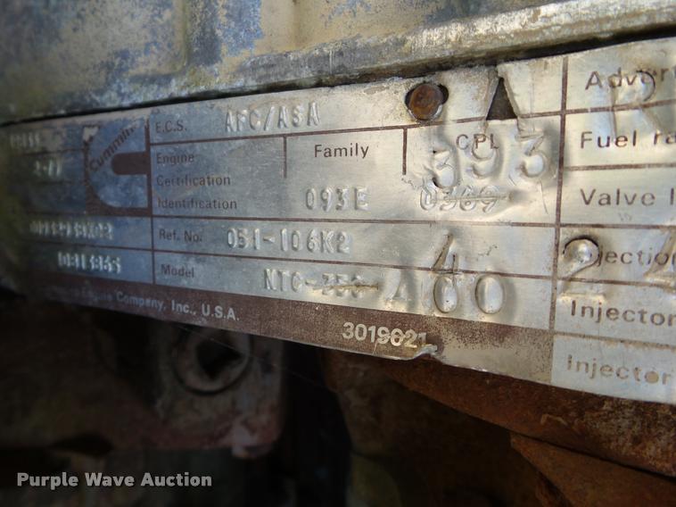 image for item BZ9864 1979 Peterbilt 359 semi truck