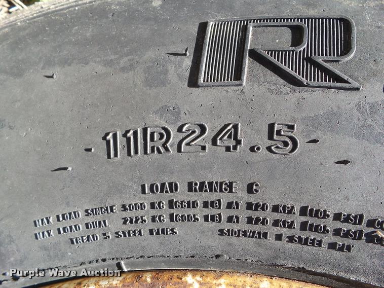 image for item BZ9864 1979 Peterbilt 359 semi truck