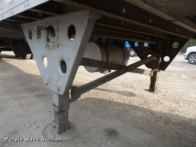 image for item DA3927 1998 Utility VSZR refrigerated van trailer