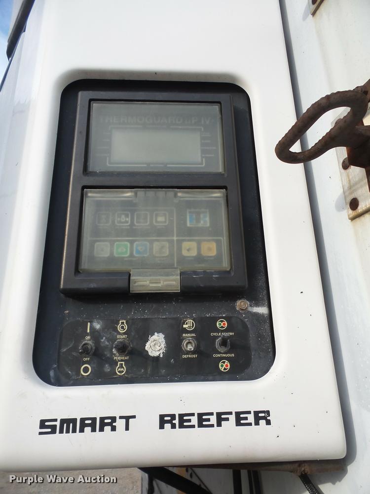 image for item DA3927 1998 Utility VSZR refrigerated van trailer