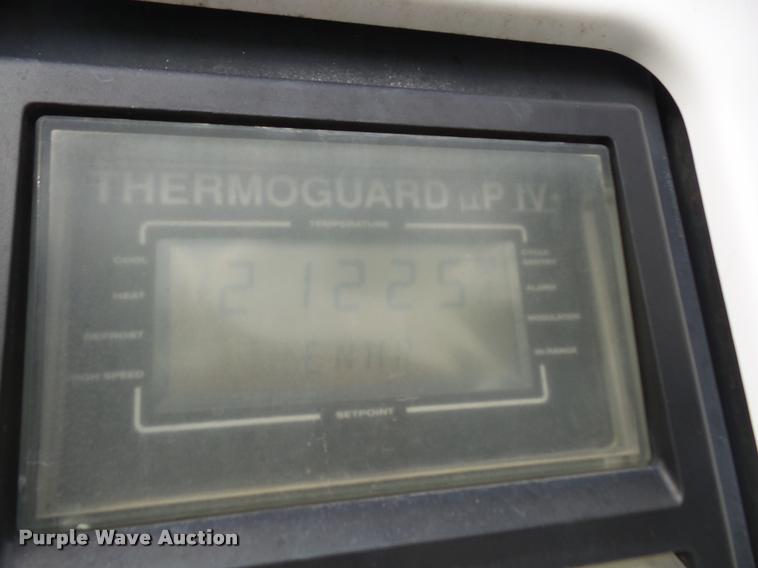 image for item DA3927 1998 Utility VSZR refrigerated van trailer