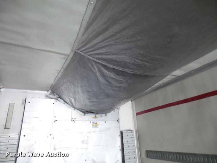 image for item DA3927 1998 Utility VSZR refrigerated van trailer