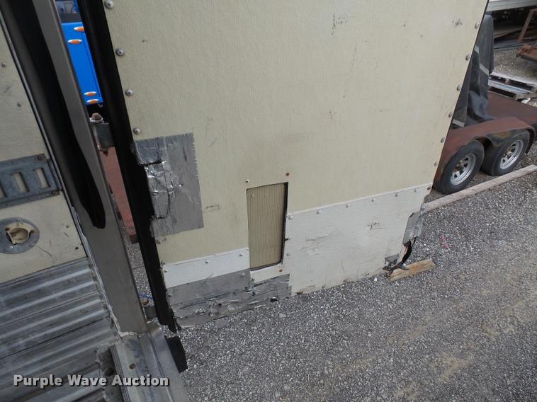 image for item DA3927 1998 Utility VSZR refrigerated van trailer
