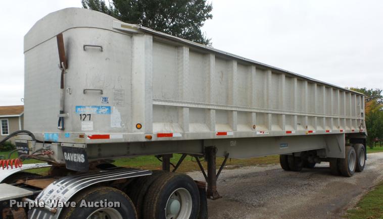 image for item K1432 1988 Ravens end dump trailer