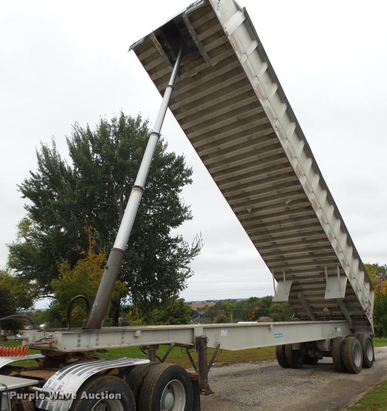 image for item K1432 1988 Ravens end dump trailer