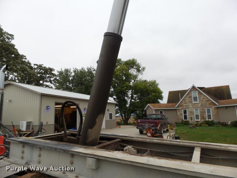 image for item K1432 1988 Ravens end dump trailer