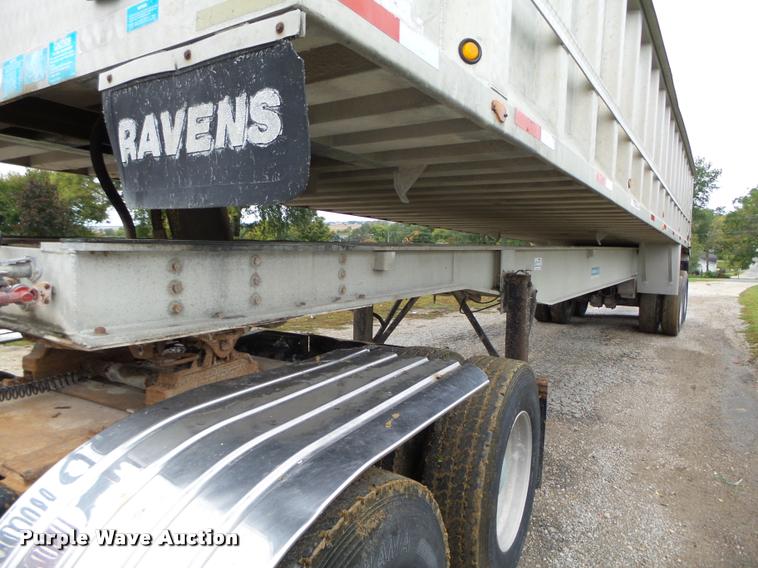 image for item K1432 1988 Ravens end dump trailer