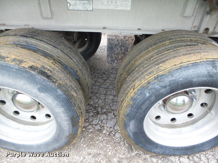 image for item K1432 1988 Ravens end dump trailer