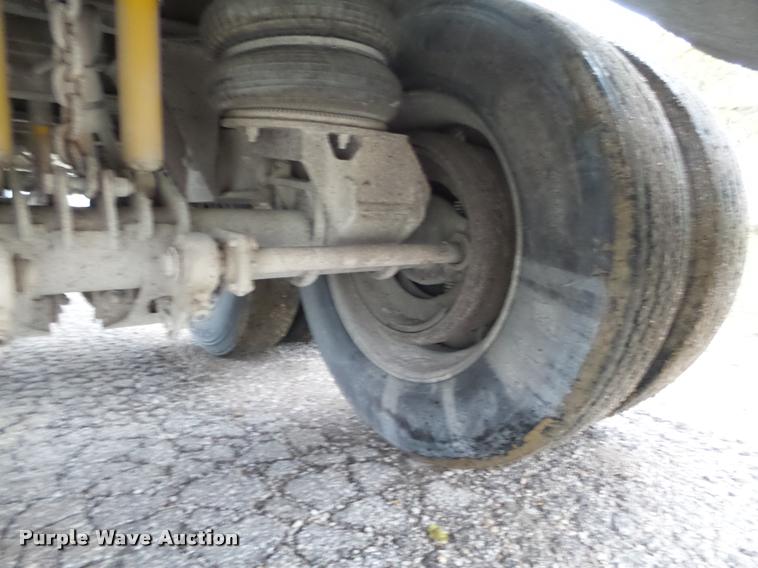 image for item K1432 1988 Ravens end dump trailer