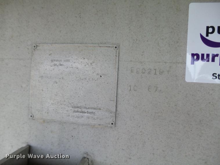 image for item K1432 1988 Ravens end dump trailer