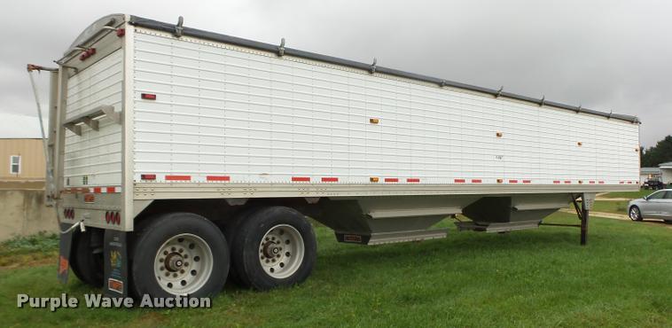 image for item K1457 2010 Timpte Super Hopper double hopper grain trailer
