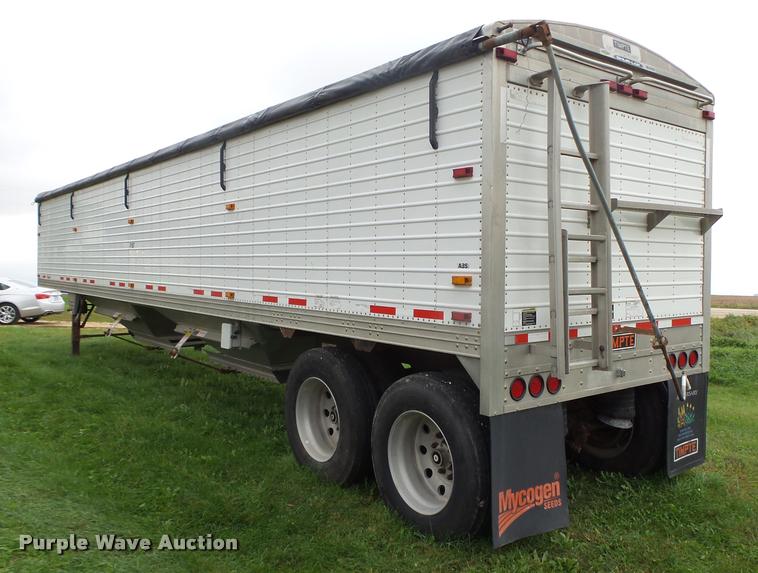 image for item K1457 2010 Timpte Super Hopper double hopper grain trailer