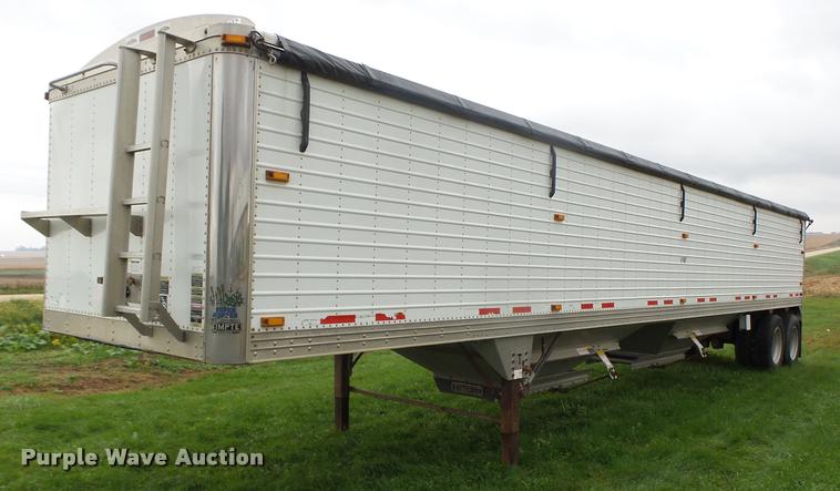 image for item K1457 2010 Timpte Super Hopper double hopper grain trailer