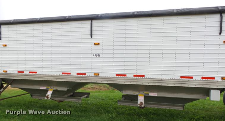 image for item K1457 2010 Timpte Super Hopper double hopper grain trailer