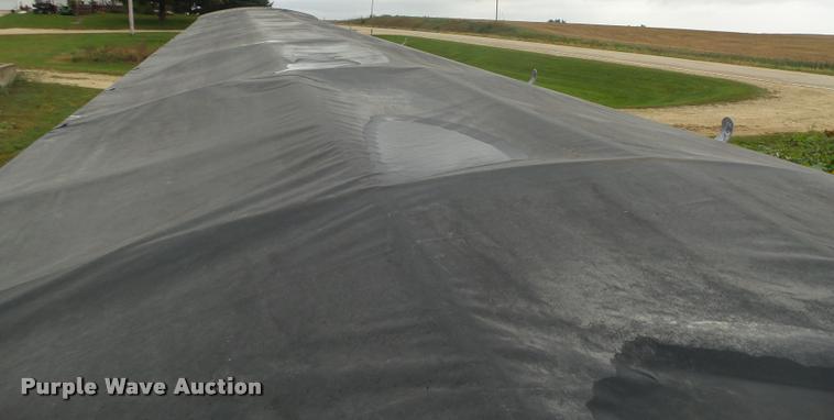 image for item K1457 2010 Timpte Super Hopper double hopper grain trailer